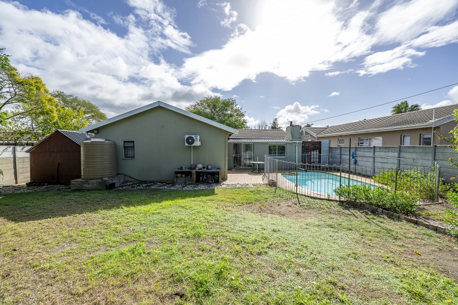 4 Bedroom Property for Sale in Protea Heights Western Cape